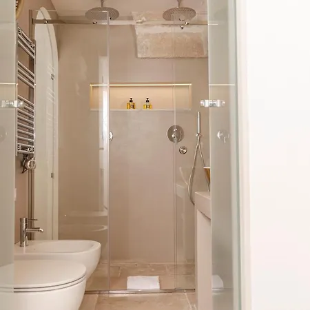 Apulia Charming Suites - Corallo Con Vista Mare E Hot Jacuzzi *